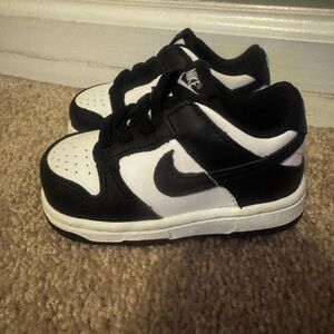 Nike toddlers Black and White Nikes